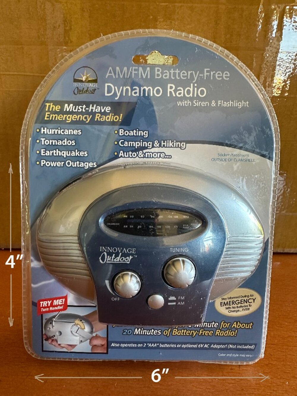 INNOVAGE Dynamo Radio AM/FM Battery-Free Hand Crank Emergency Radio Siren Light
